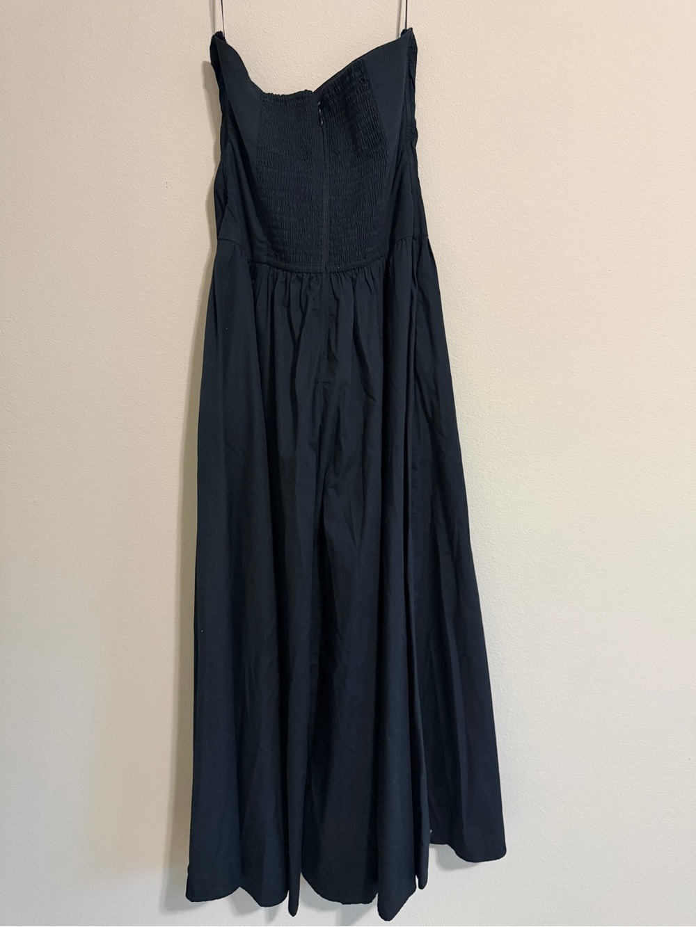 Abercrombie Strapless Drop Waist Black Dress. Size M - Picture 2 of 2
